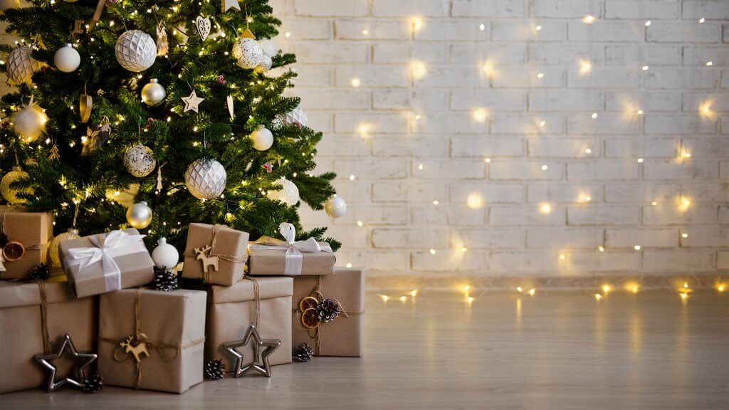 The Conscious Consumer at Christmas: Are the Days of Wrapping Paper Numbered?