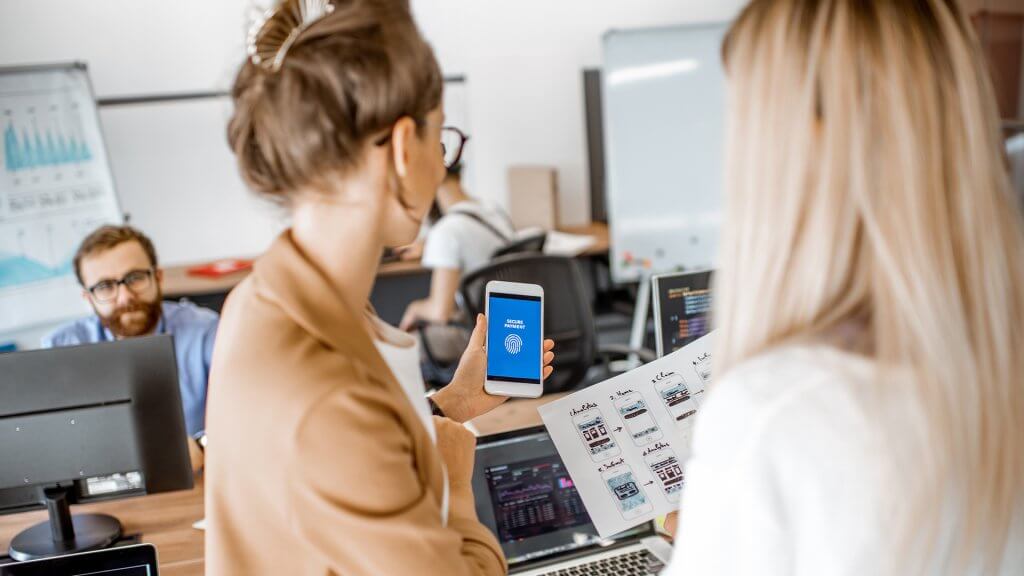 Mobile Websites vs. Mobile App: A Guide to Understanding the Differences