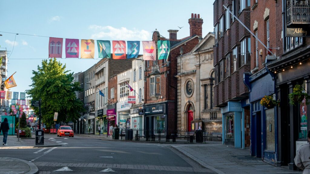 Securing Commercial Premises in Gloucestershire: 5 Legal Essentials for Negotiating Your First Lease