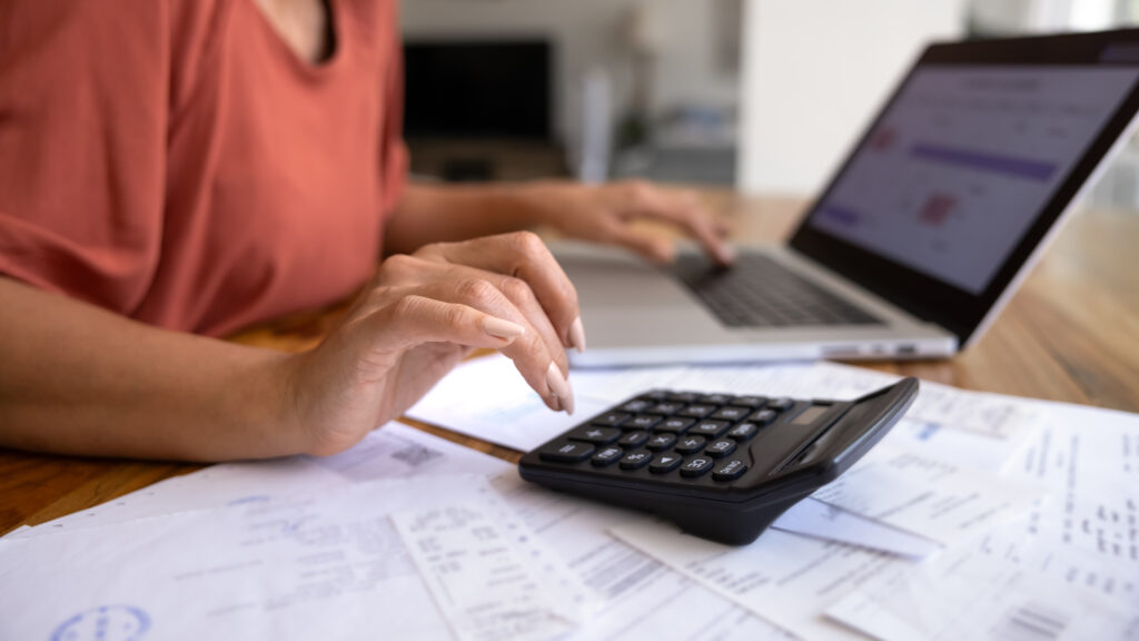 Invoice Discounting vs Factoring: Which Is Right for Your Business?