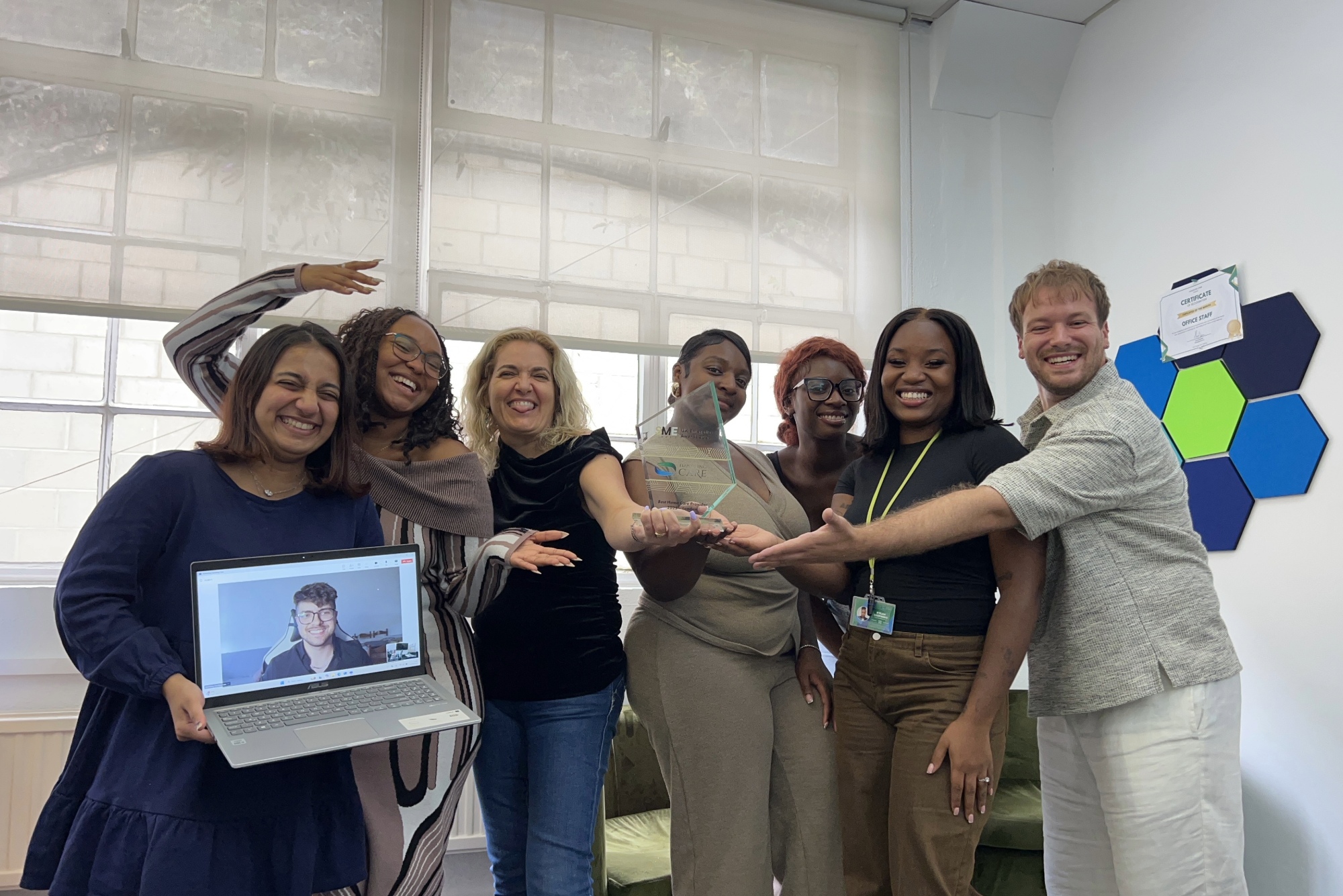 Winner small image - Handling Care