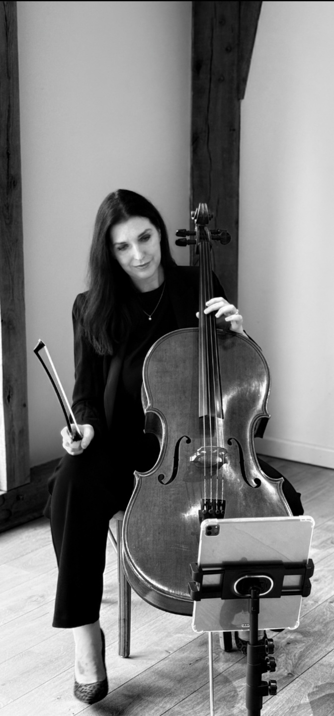 Winner small image - Nerys Clark Cellist