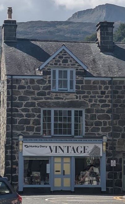 Winner small image - Hunky Dory Vintage Ltd